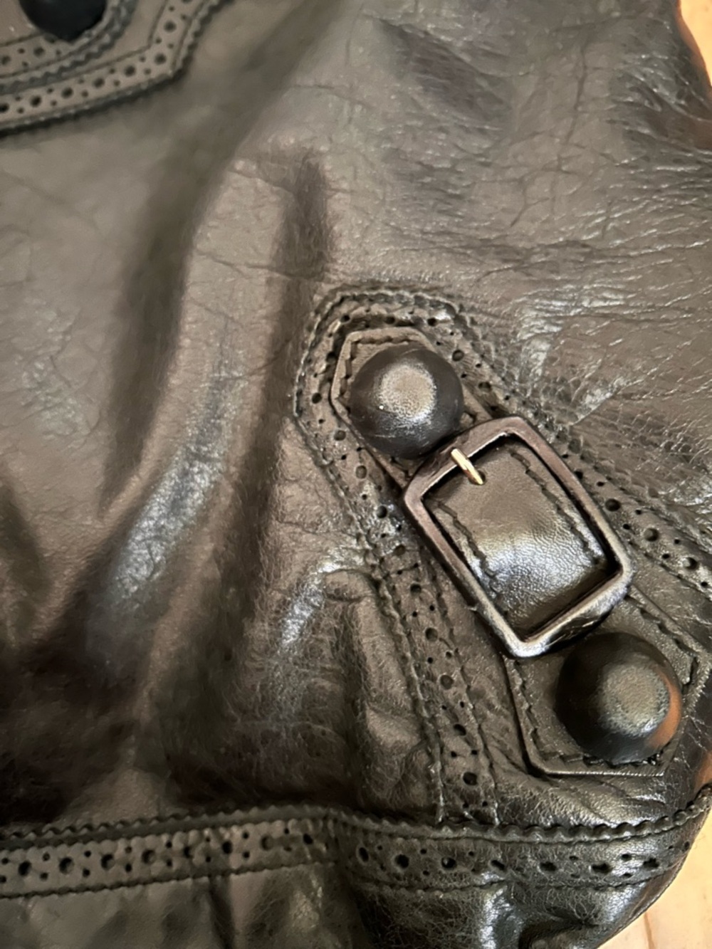 Balenciaga Day Hobo Bag Giant Brogues Hardware - Picture 4 of 9